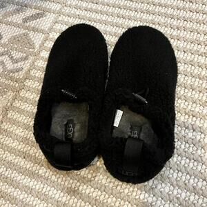 Ugg Women’s Plushy Slipper